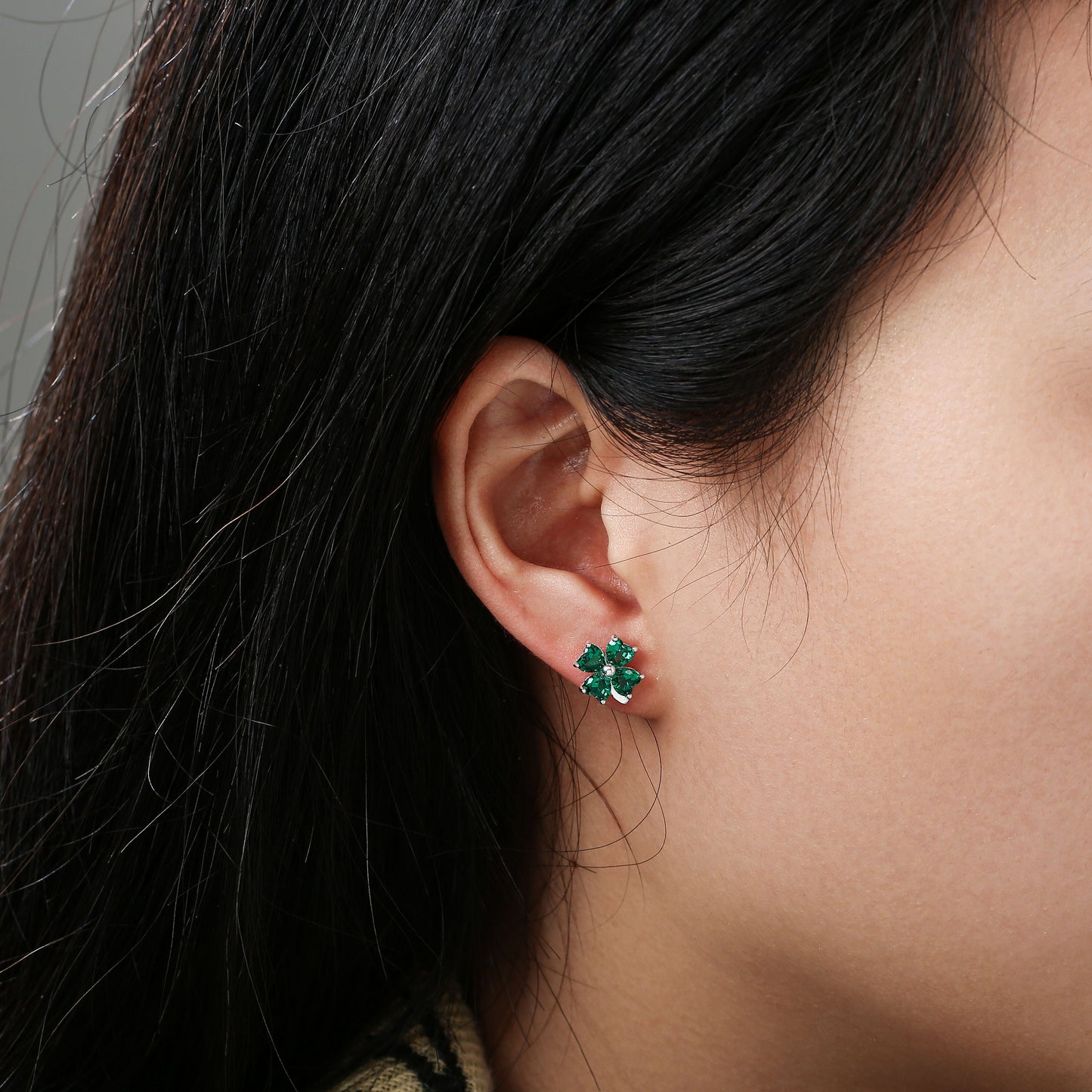 Grá Collection Silver Plated 4 Green Cubic Zirconia Stones Clover Earrings