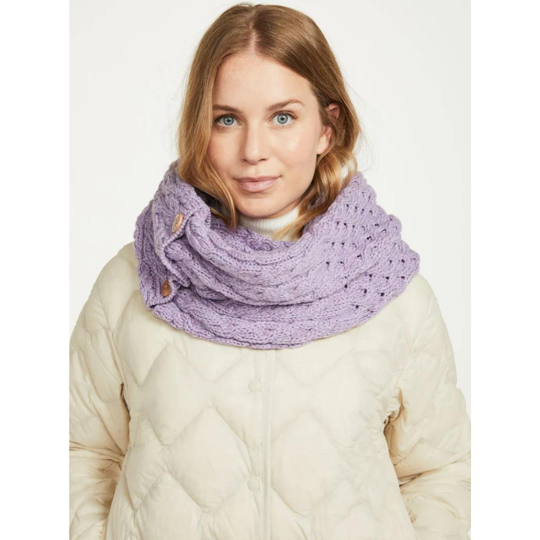 Ladies Buttoned Aran Lilac Snood Scarf