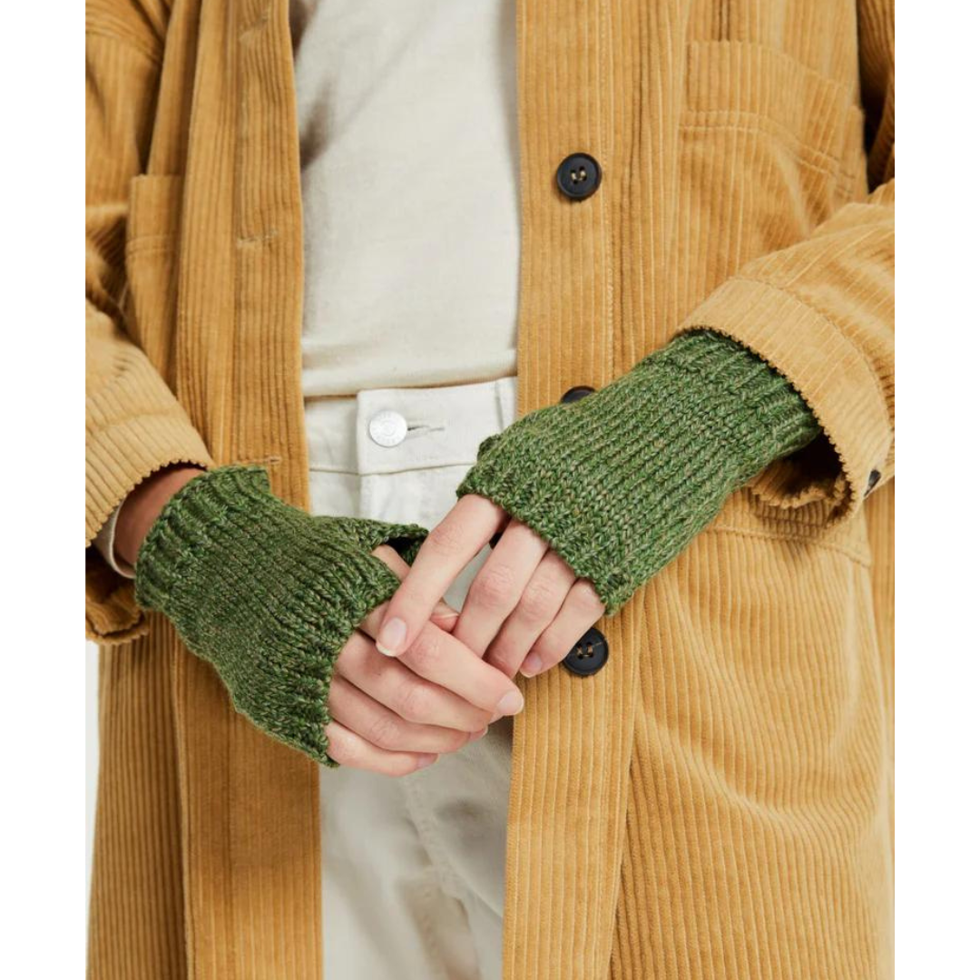 Ladies Aran Wool Green Fingerless Mitts