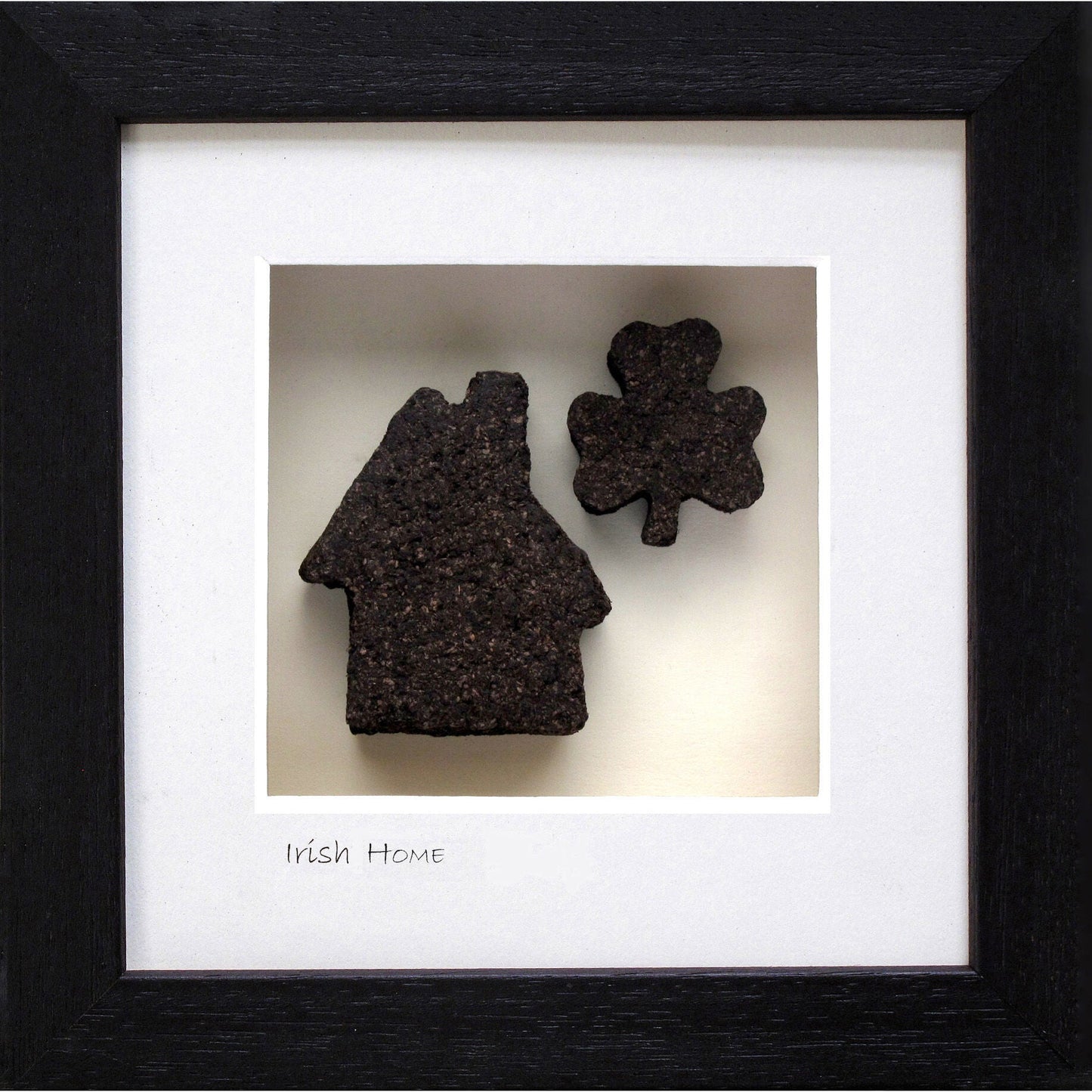 Bog Buddies Irish House With Shamrock Design Turf Wall Frame