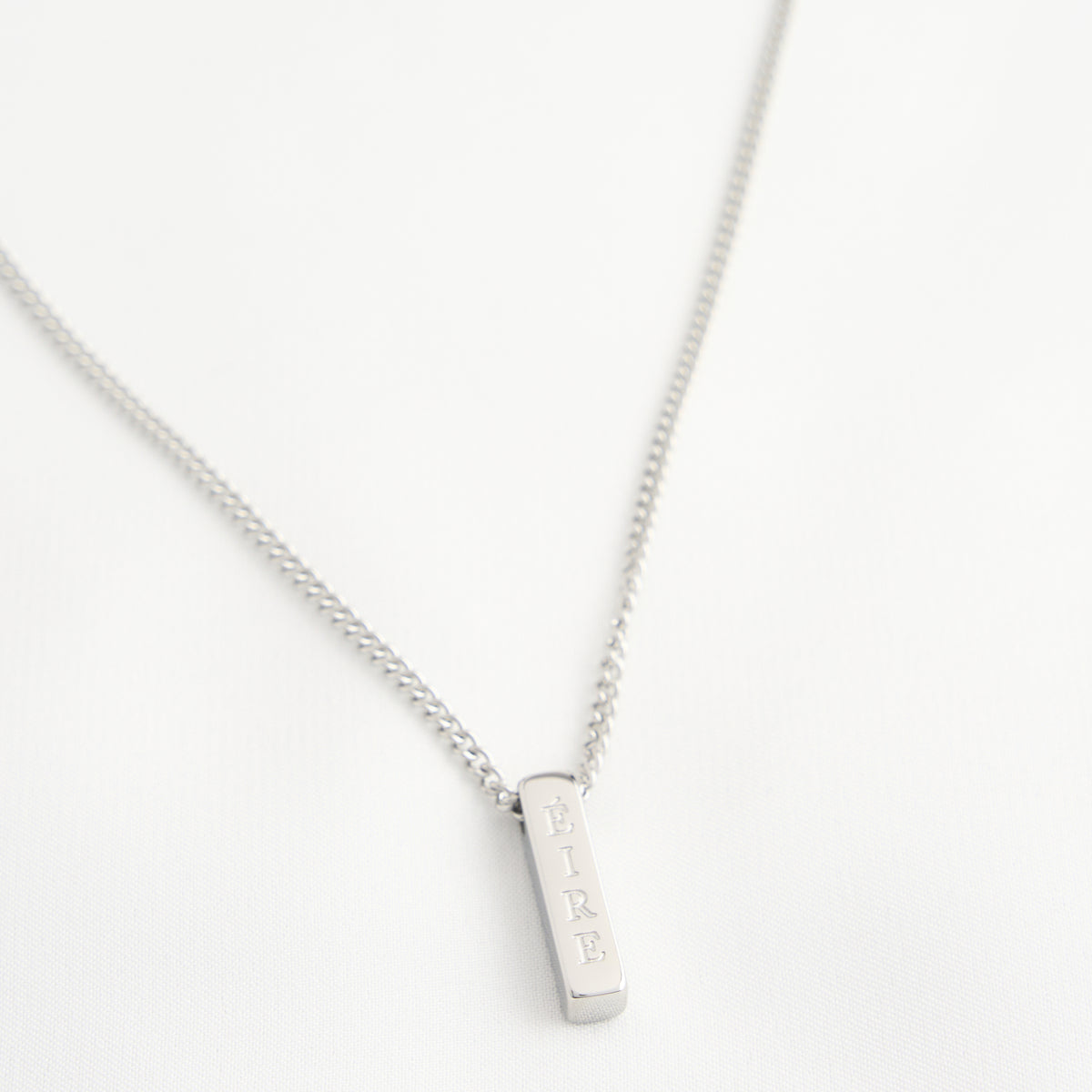 Éire Silver Pendant Necklace