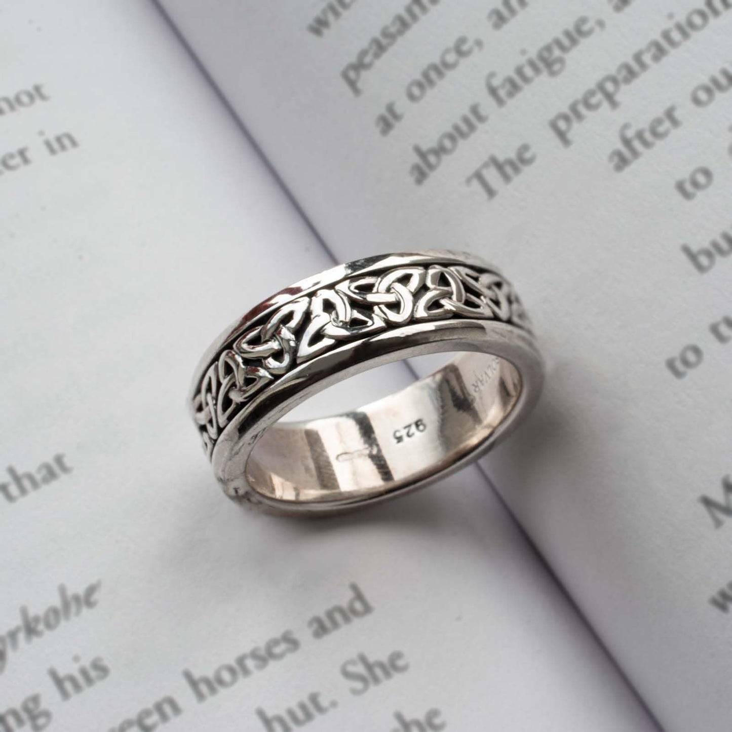 Hallmarked Sterling Silver Oxidised Gents Mens Trinity Knot Ring