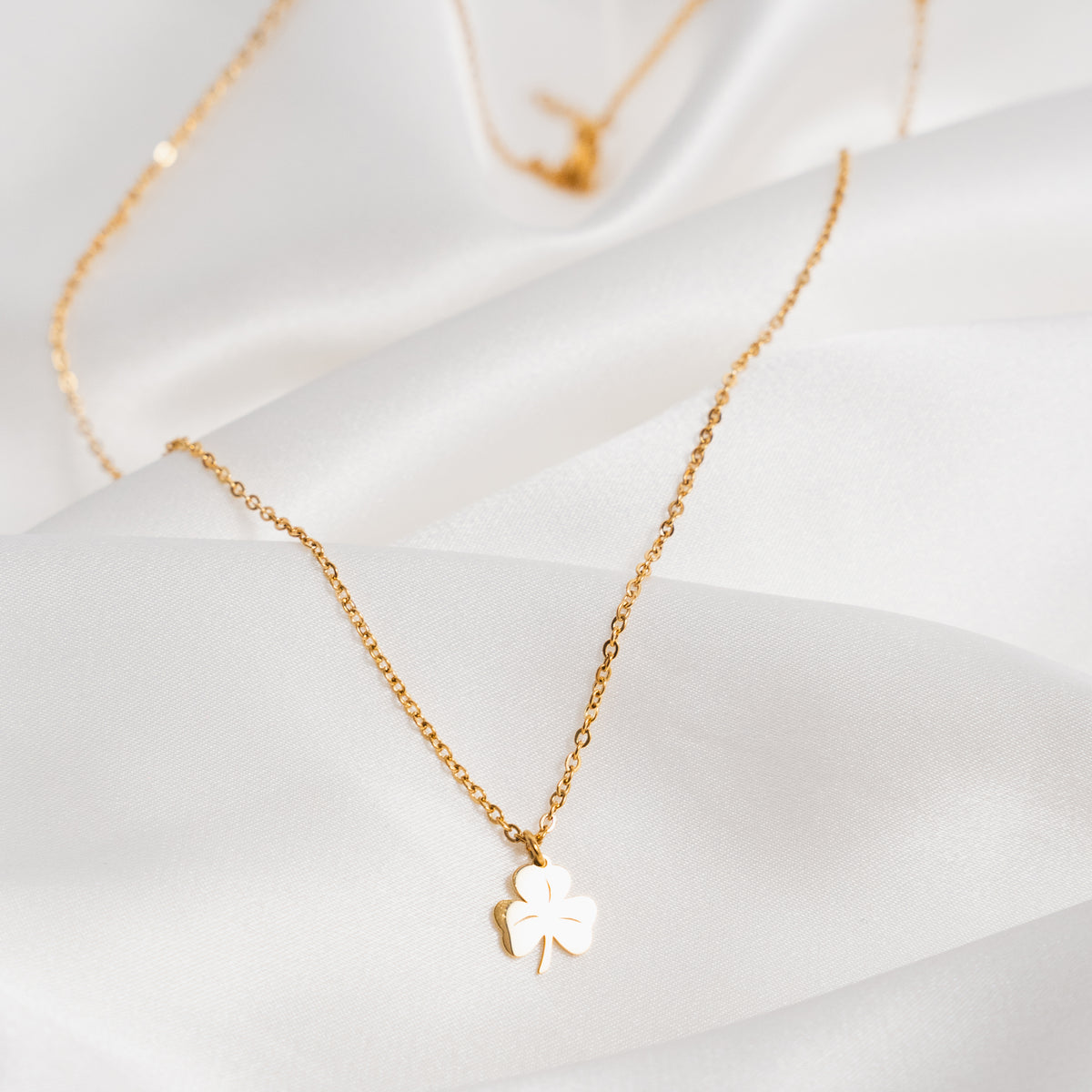 Shamrock Gold Pendant Necklace