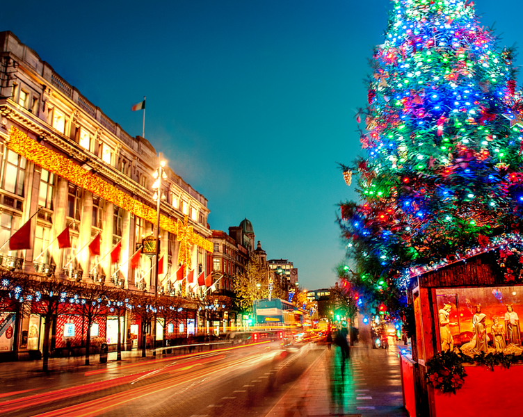 Christmas lights on O'connell Street