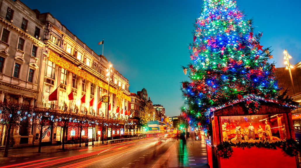 Christmas lights on O'connell Street