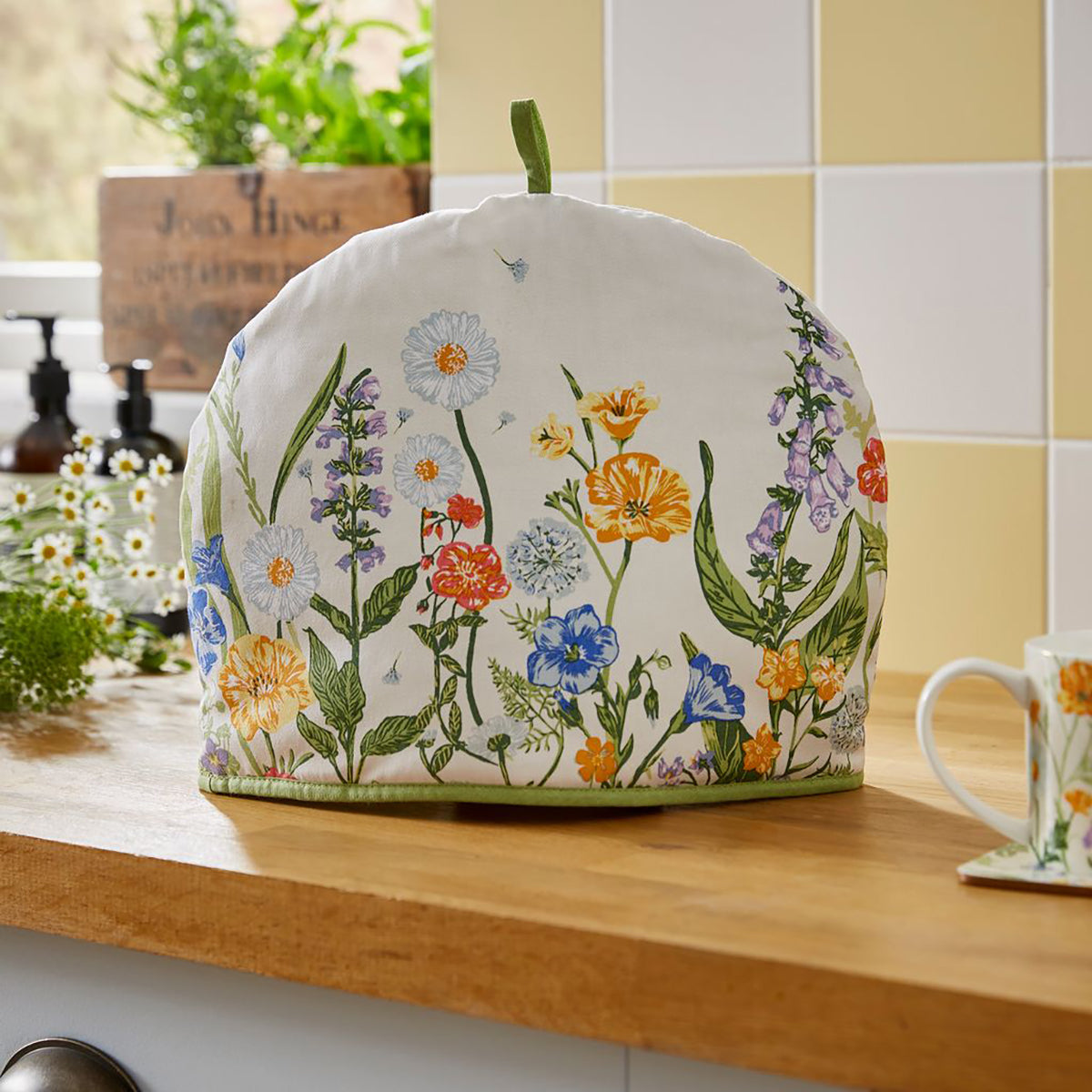 Cottage Garden Tea Cozy
