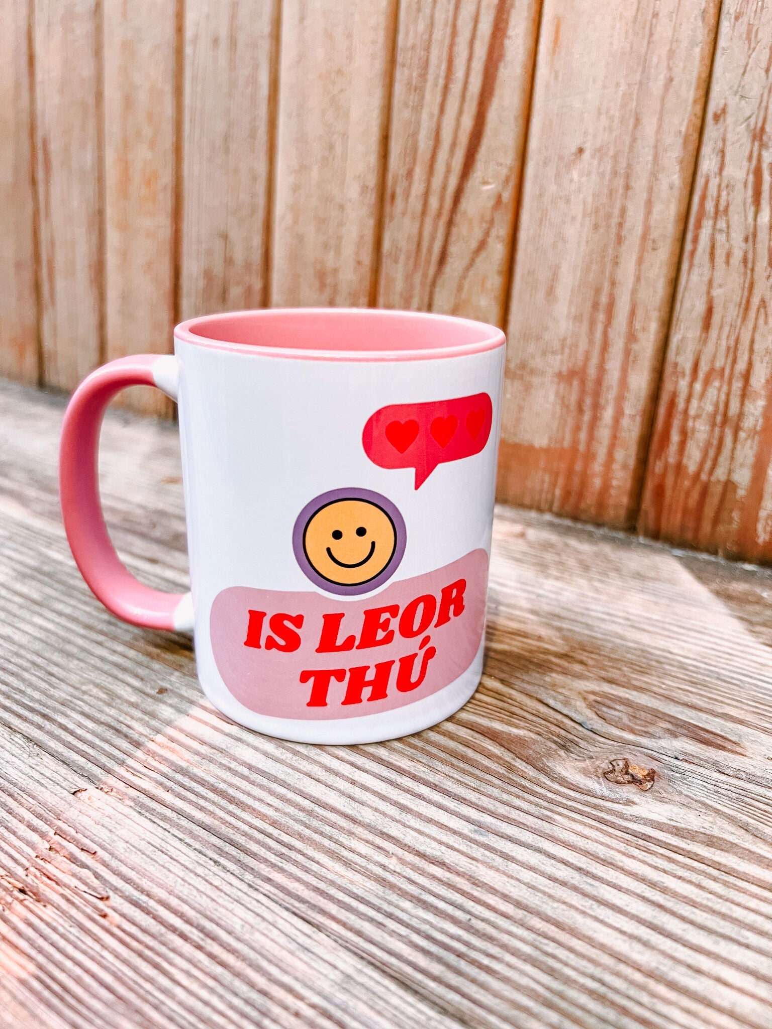 Is Leor Thú Mug 