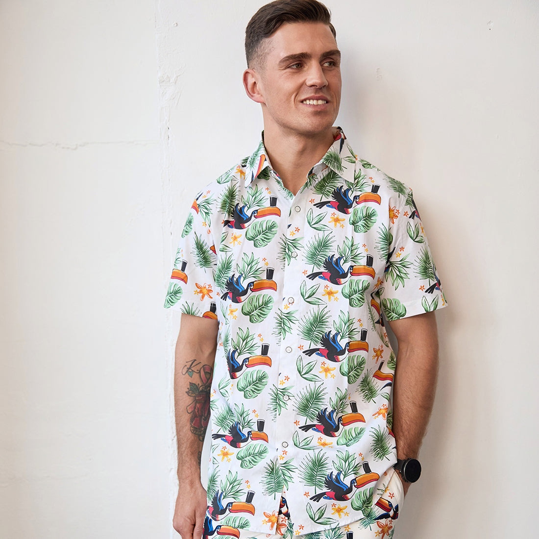 Guinness Toucan Hawaiian Themed Shirt 