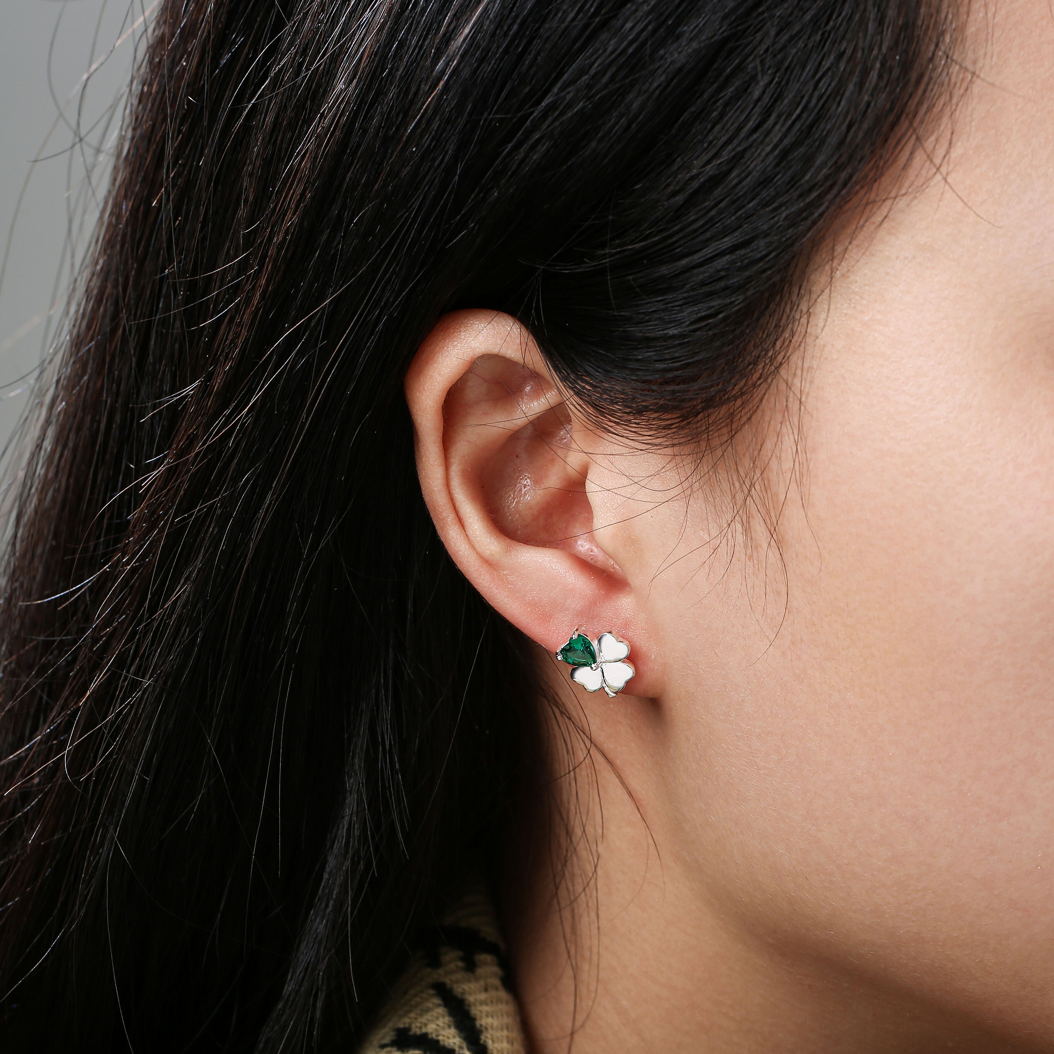 Grá Collection Green Stone Clover Earring Sterling Silver