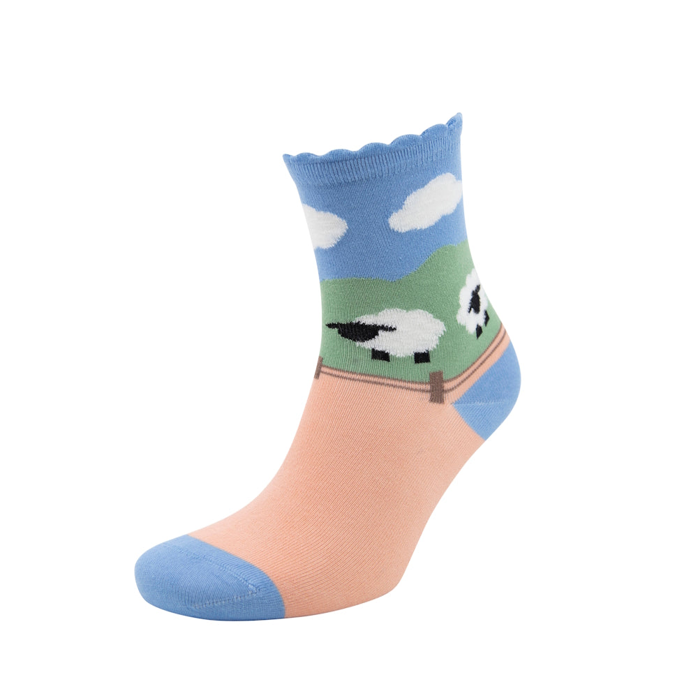 Triptoes Blush Sheep Ankle Socks