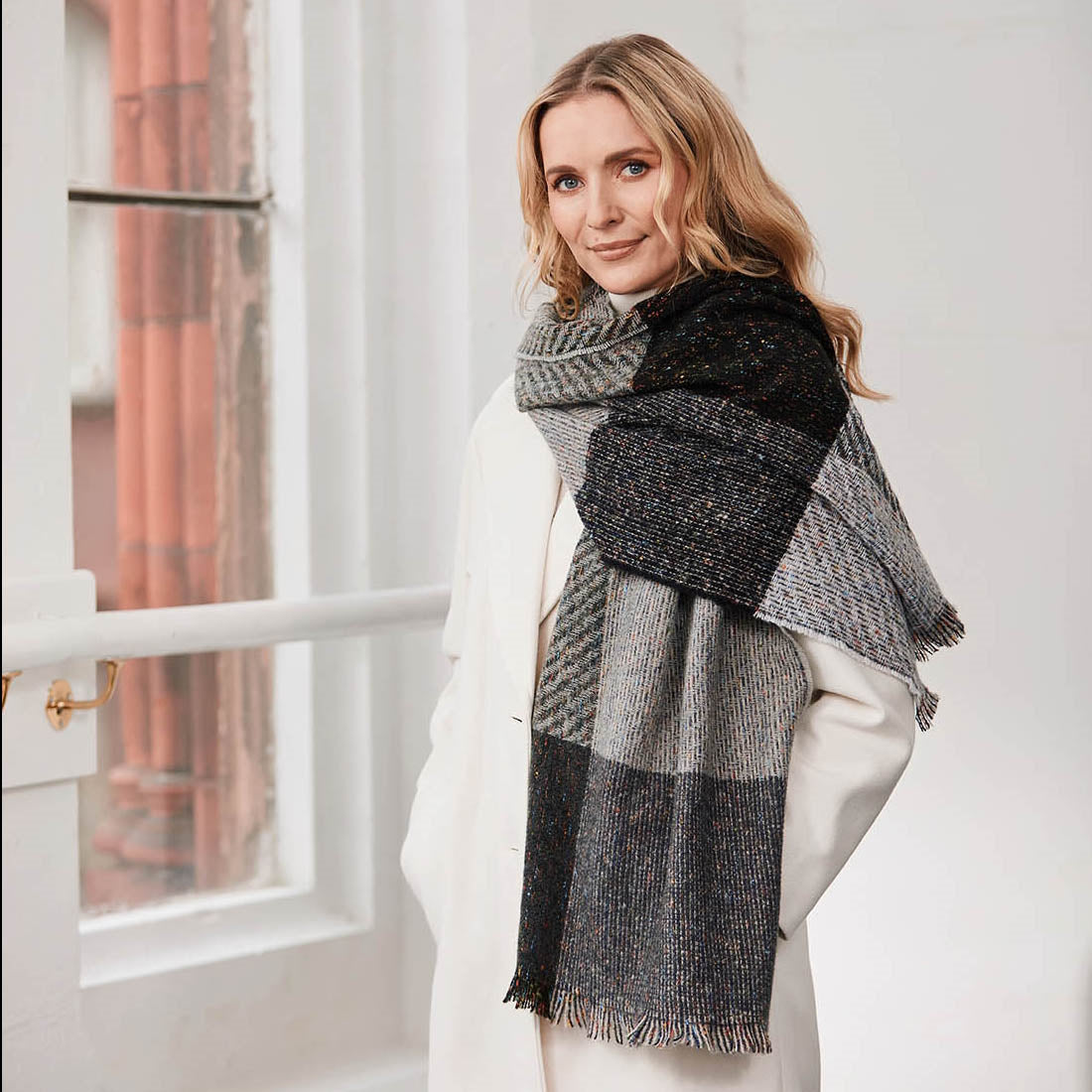 Ladies Black & Grey Check Square Twill Scarf 